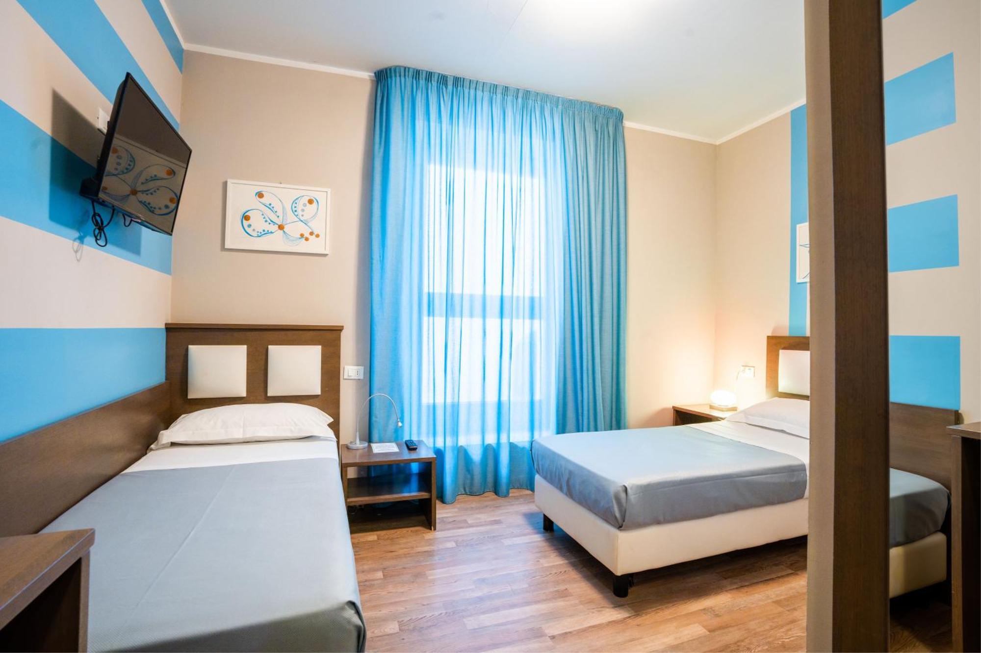 Gg8 Hotel & Suite Spa Гуальдо-Тадино Экстерьер фото